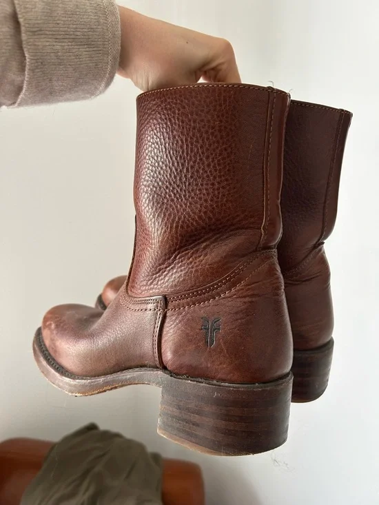 FRYE Boots - Picture 5 of 12